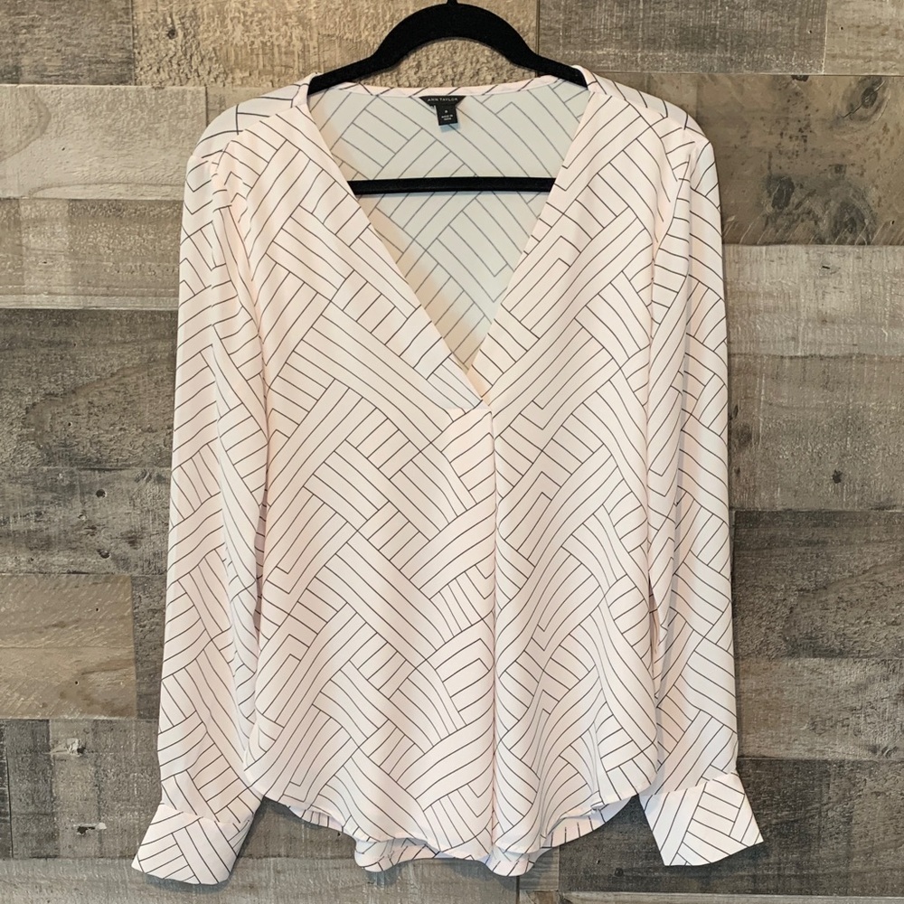 Ann Taylor Long Sleeve Top Size M - Picture 14 of 16